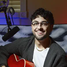 Luister naar Yavè, bekijk muziekvideo's, lees de bio, bekijk de tourdata, en meer!