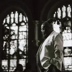 Jonathan Beasleyを聴いたり、ミュージックビデオを鑑賞したり、経歴やツアー日程などを確認したりしましょう！