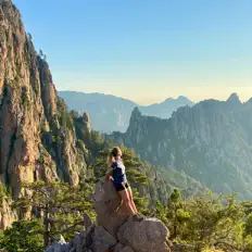 Dengarkan Mav, tonton video musik, baca bio, lihat tanggal tur & lainnya!