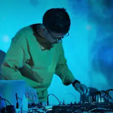 Dengarkan Gallery Six, tonton video musik, baca bio, lihat tanggal tur & lainnya!