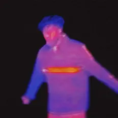 Hör dir Tony! an, schau dir Musikvideos an, lies die Biografie, finde Tourdaten und mehr!