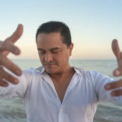 Listen to Juan Pablo Manzanero, watch music videos, read bio, see tour dates & more!