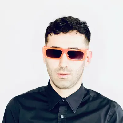 Listen to Deniz Boss, watch music videos, read bio, see tour dates & more!