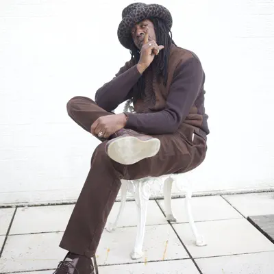 Listen to Speng Bond, watch music videos, read bio, see tour dates & more!