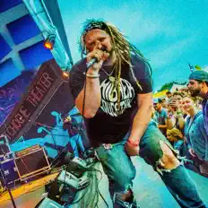 OogeeLee: песни, клипы, биография, даты выступлений и многое другое.