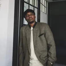Listen to Mnqobi Yazo, watch music videos, read bio, see tour dates & more!