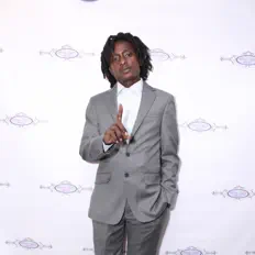 Ακούστε περιεχόμενο από 223.Bala, παρακολουθήστε μουσικά βίντεο, διαβάστε το βιογραφικό, δείτε ημερομηνίες περιοδείας, και πολλά ακόμη!