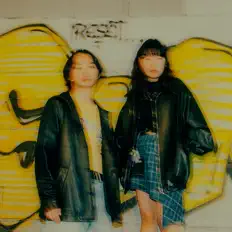 CASANOVA FISHを聴いたり、ミュージックビデオを鑑賞したり、経歴やツアー日程などを確認したりしましょう！