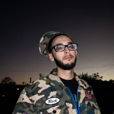 Poslechněte si interpreta BigDaddyChop, sledujte hudební videa, přečtěte si životopis, podívejte se na data turné a další informace.