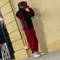 Craney dinle, müzik videolarını izle, biyografisini oku, tur tarihlerini ve daha fazlasını gör!