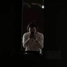 Poslechněte si interpreta Что же тут поделать, sledujte hudební videa, přečtěte si životopis, podívejte se na data turné a další informace.