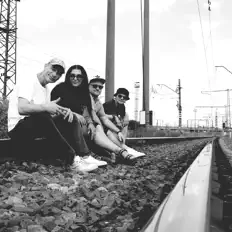 Escucha a СЕКТА52, mira vídeos musicales, lee la biografía, consulta fechas de giras y mucho más.