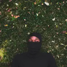 Poslechněte si interpreta SlayAllTheWay, sledujte hudební videa, přečtěte si životopis, podívejte se na data turné a další informace.