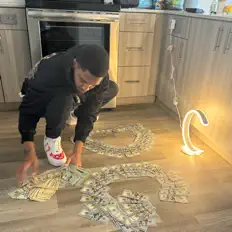 Listen to Tee Lavish, watch music videos, read bio, see tour dates & more!