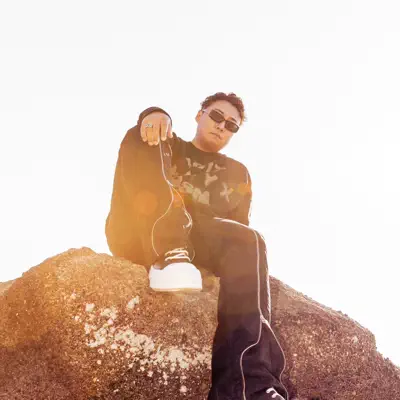 Listen to Syu, watch music videos, read bio, see tour dates & more!