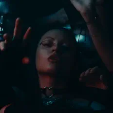 Xaya सुनें, म्यूज़िक वीडियो देखें, बायो पढ़ें, दौरे की तारीखें और बहुत कुछ देखें!