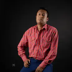 Enrique Rosas: песни, клипы, биография, даты выступлений и многое другое.