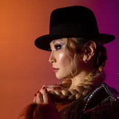 收听 Елена Борохитова、观看音乐视频、阅读小传、查看巡演日期等 ！