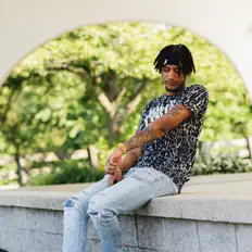 Posłuchaj wykonawcy K. Phantom, obejrzyj teledyski, przeczytaj biografię, zobacz daty tras koncertowych i nie tylko!