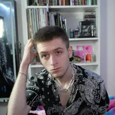 Escucha a Carchar, mira vídeos musicales, lee la biografía, consulta fechas de giras y mucho más.