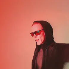 J.HONEYを聴いたり、ミュージックビデオを鑑賞したり、経歴やツアー日程などを確認したりしましょう！