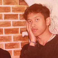 Raf dinle, müzik videolarını izle, biyografisini oku, tur tarihlerini ve daha fazlasını gör!