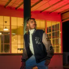 Hör dir JeremiahLikeTheBible an, schau dir Musikvideos an, lies die Biografie, finde Tourdaten und mehr!
