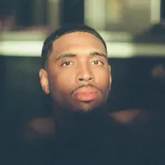 Ouve Listen to Theus, vê vídeos de música, lê a biografia, vê as datas da digressão e muito mais!