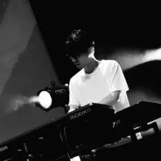 Dengarkan Jwxd, tonton video musik, baca bio, lihat tanggal tur & lainnya!