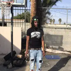 Papii TnB dinle, müzik videolarını izle, biyografisini oku, tur tarihlerini ve daha fazlasını gör!