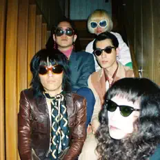 Listen to Futenzoku, watch music videos, read bio, see tour dates & more!