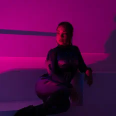 Listen to She-Rōze, watch music videos, read bio, see tour dates & more!