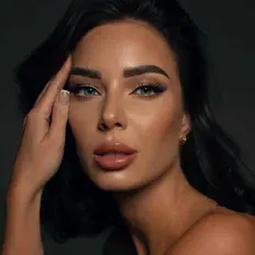 ETLINを聴いたり、ミュージックビデオを鑑賞したり、経歴やツアー日程などを確認したりしましょう！