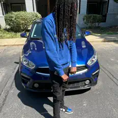 Ascolta Charmin, guarda video musicali, leggi la biografia, vedi le date del tour & altro!