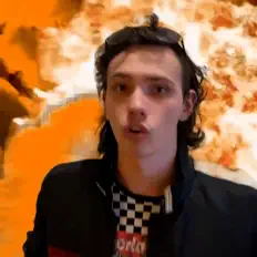 Денні Марті: песни, клипы, биография, даты выступлений и многое другое.