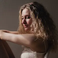 Ouça Døgg Nónsgjógv, assista a videoclipes, leia a biografia, veja as datas das turnês e mais!