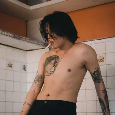 Listen to Calvin De Leon, watch music videos, read bio, see tour dates & more!