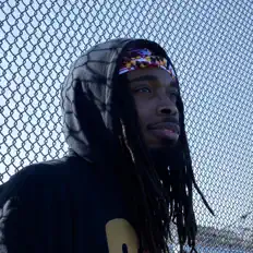 Poslechněte si interpreta Tim Saunders, sledujte hudební videa, přečtěte si životopis, podívejte se na data turné a další informace.