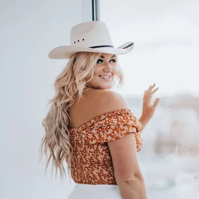 Listen to Stephanie Merkus, watch music videos, read bio, see tour dates & more!