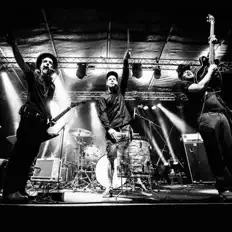 Escucha a Dirty Deep, mira videos musicales, lee su biografía, consulta las fechas de las gira y más.