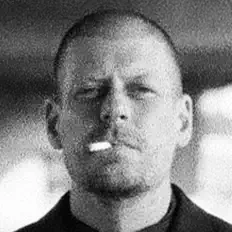 Le Grand Slack을(를) 듣고, 뮤직 비디오를 보고, 약력을 읽고, 투어 일정 등을 확인하세요!