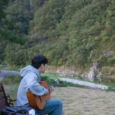 Dengarkan vibin, tonton video musik, baca bio, lihat tanggal tur & lainnya!