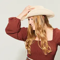 Listen to Abbie Nylin, watch music videos, read bio, see tour dates & more!