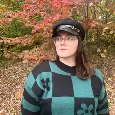 Ascolta Joanie, guarda video musicali, leggi la biografia, vedi le date del tour & altro!