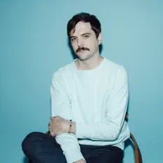 Bayonne dinle, müzik videolarını izle, biyografisini oku, tur tarihlerini ve daha fazlasını gör!