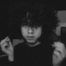 LUHNOを聴いたり、ミュージックビデオを鑑賞したり、経歴やツアー日程などを確認したりしましょう！