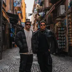 Ouve Shoke, vê vídeos de música, lê a biografia, vê as datas da digressão e muito mais!
