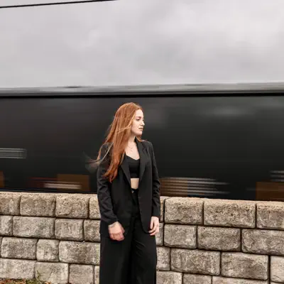 Escucha a Elyse Wilkinson, mira videos musicales, lee su biografía, consulta las fechas de las gira y más.