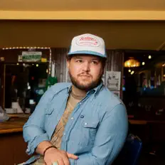 Escucha a JB Strauss, mira vídeos musicales, lee la biografía, consulta fechas de giras y mucho más.