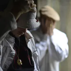 Listen to Chaman Et Sully, watch music videos, read bio, see tour dates & more!